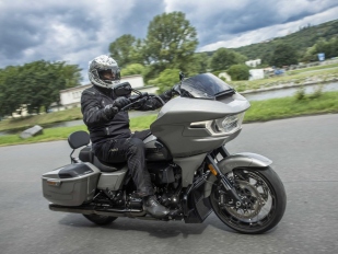 Hlavní obrázek k článku: Test Harley-Davidson CVO Road Glide: the Best of HD