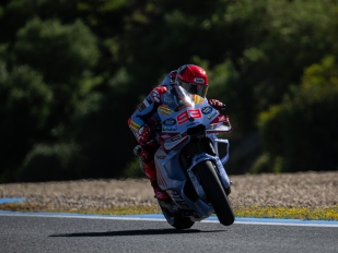 Hlavní obrázek k článku: První Pole Position pro Marca Marqueze s Ducati